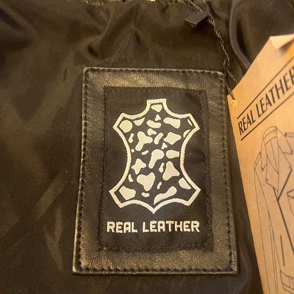 Women's Black Real Leather Jacket NWT - Picture 5 of 10